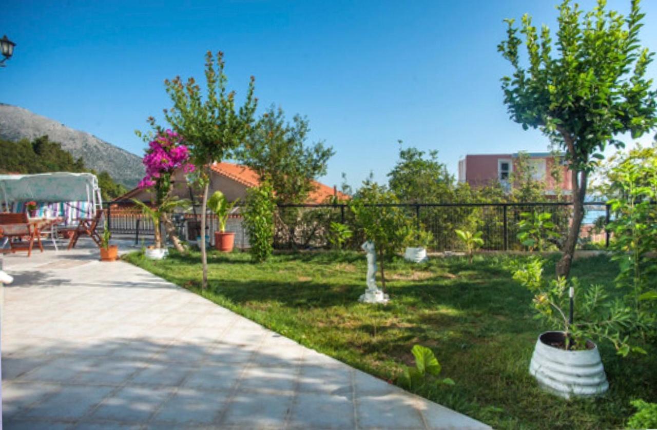 Villa Fernanda'S Traditional 2 Floor House Poros  Exterior foto