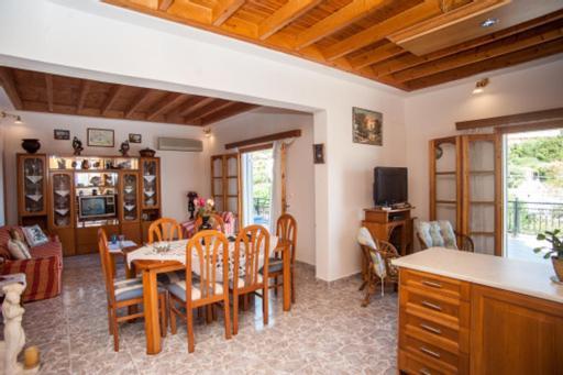 Villa Fernanda'S Traditional 2 Floor House Poros  Exterior foto
